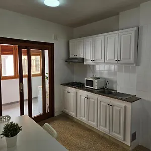 https://casa-plaza-de-la-constitucion.in-canary-islands.com